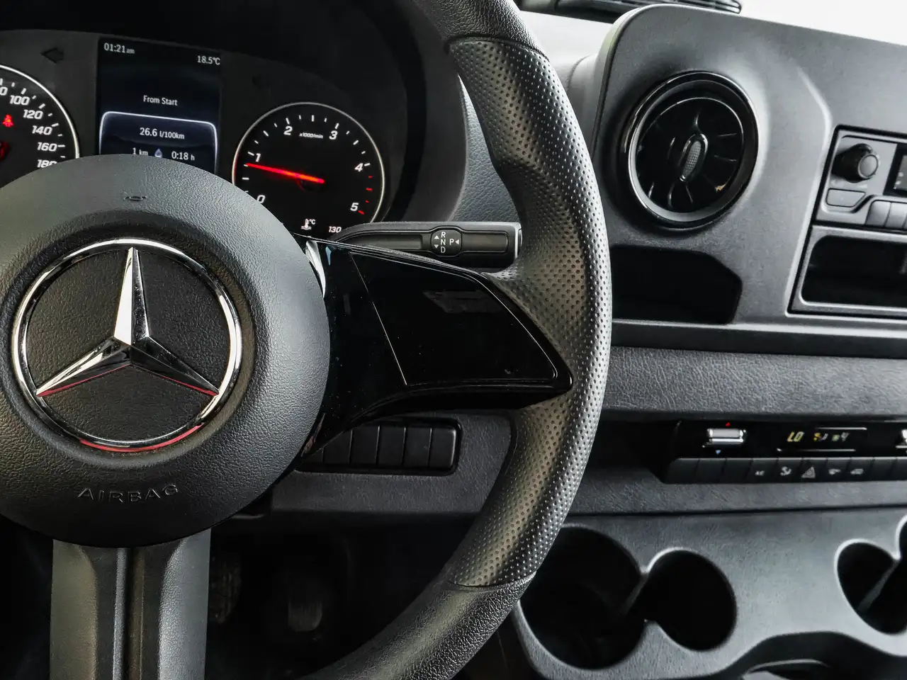 Mercedes-Benz Sprinter снимка Mercedes-Benz Sprinter