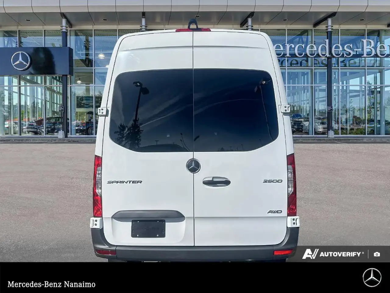 Mercedes-Benz Sprinter снимка Mercedes-Benz Sprinter