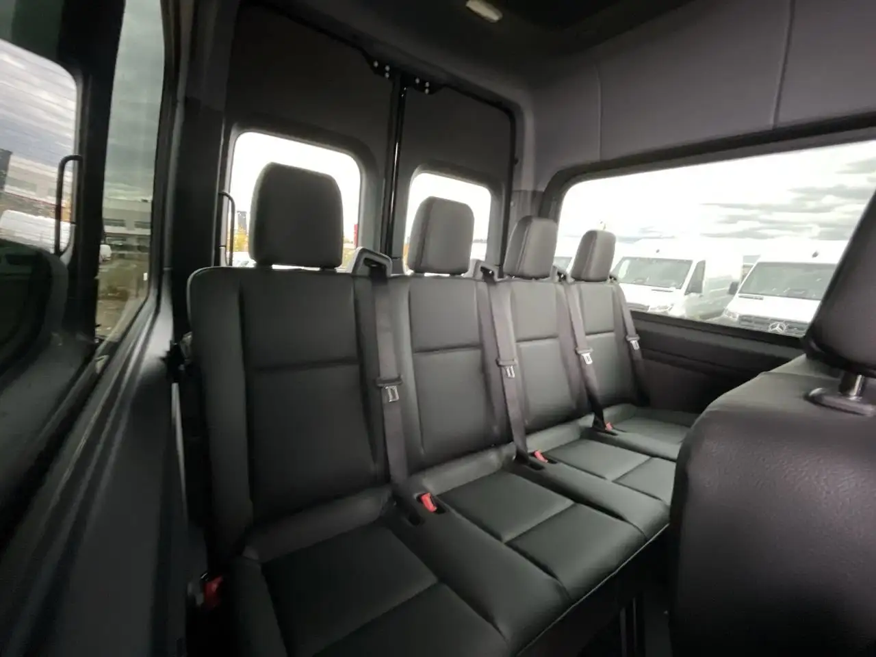 Mercedes-Benz Sprinter снимка Mercedes-Benz Sprinter
