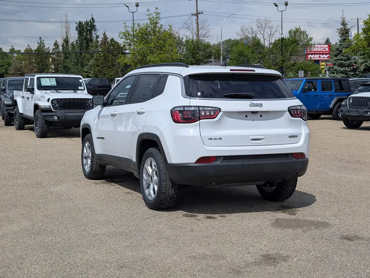 Jeep Compass снимка Jeep Compass