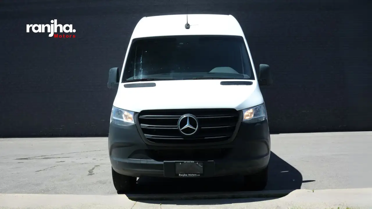 Mercedes-Benz Sprinter снимка Mercedes-Benz Sprinter