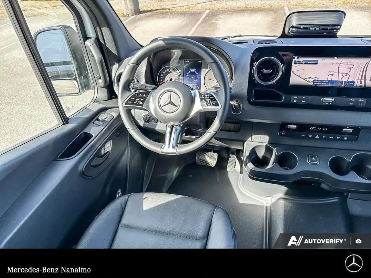 Mercedes-Benz Sprinter снимка Mercedes-Benz Sprinter