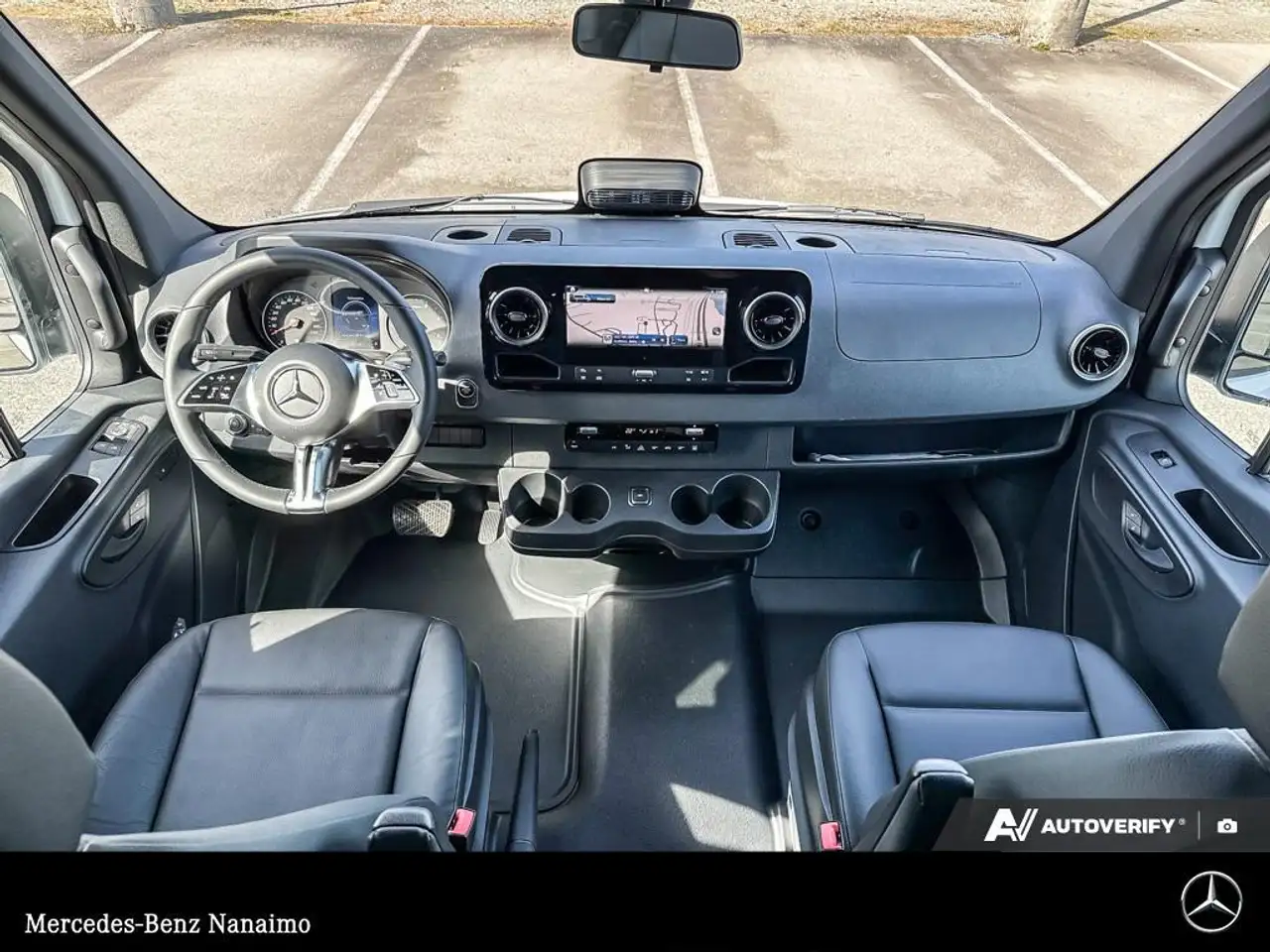 Mercedes-Benz Sprinter снимка Mercedes-Benz Sprinter