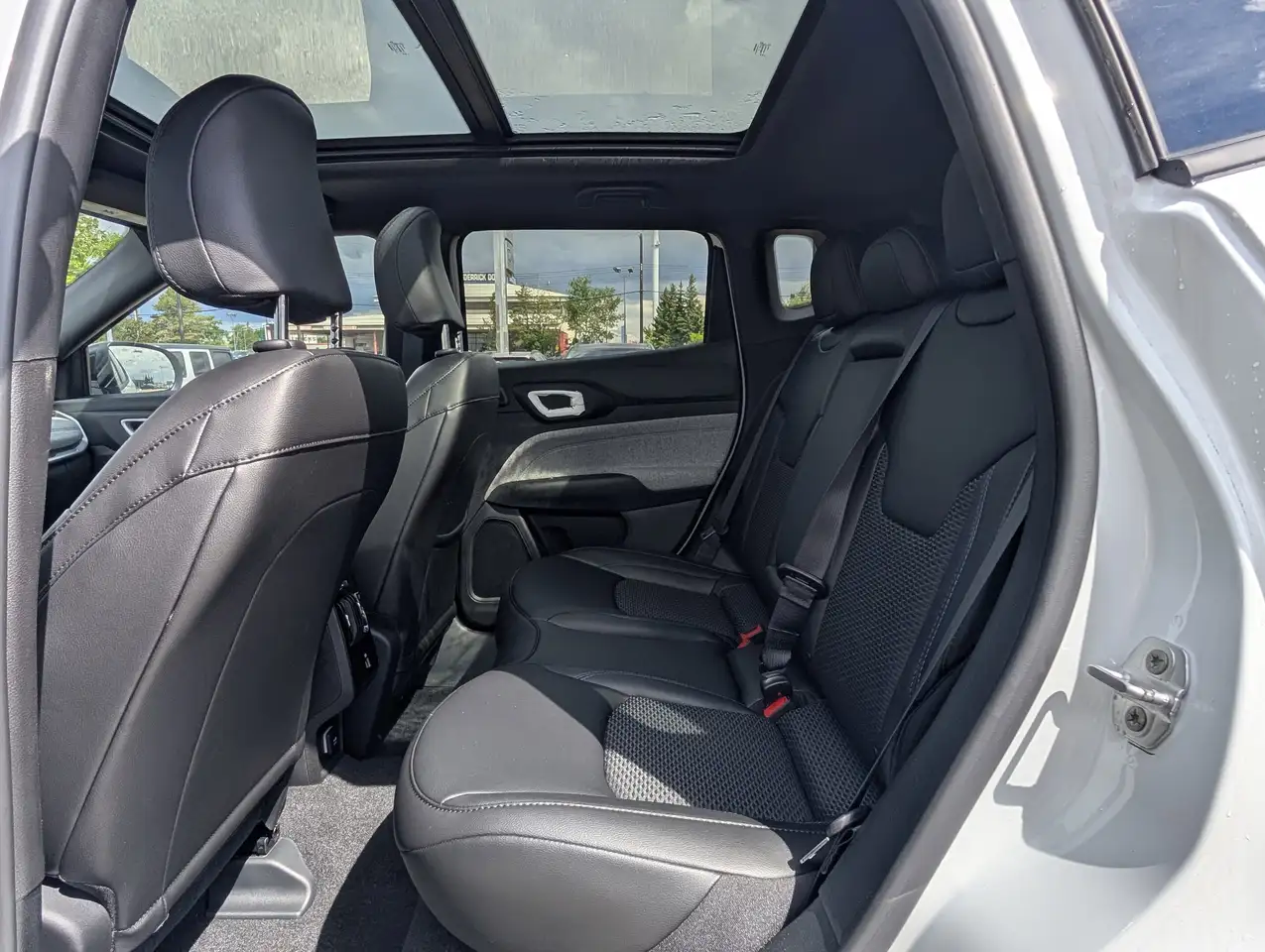 Jeep Compass снимка Jeep Compass