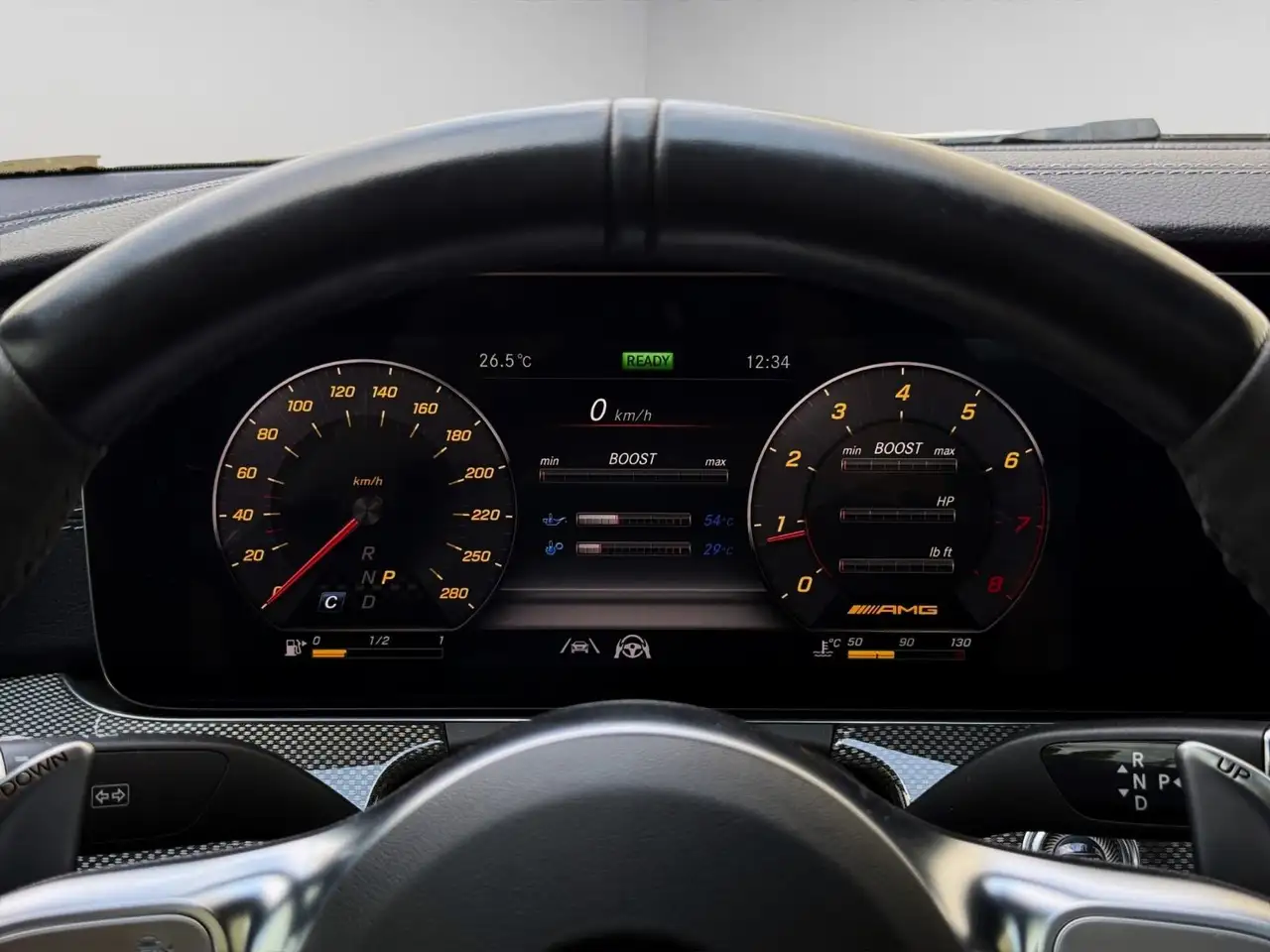 Mercedes-Benz CLS снимка Mercedes-Benz CLS