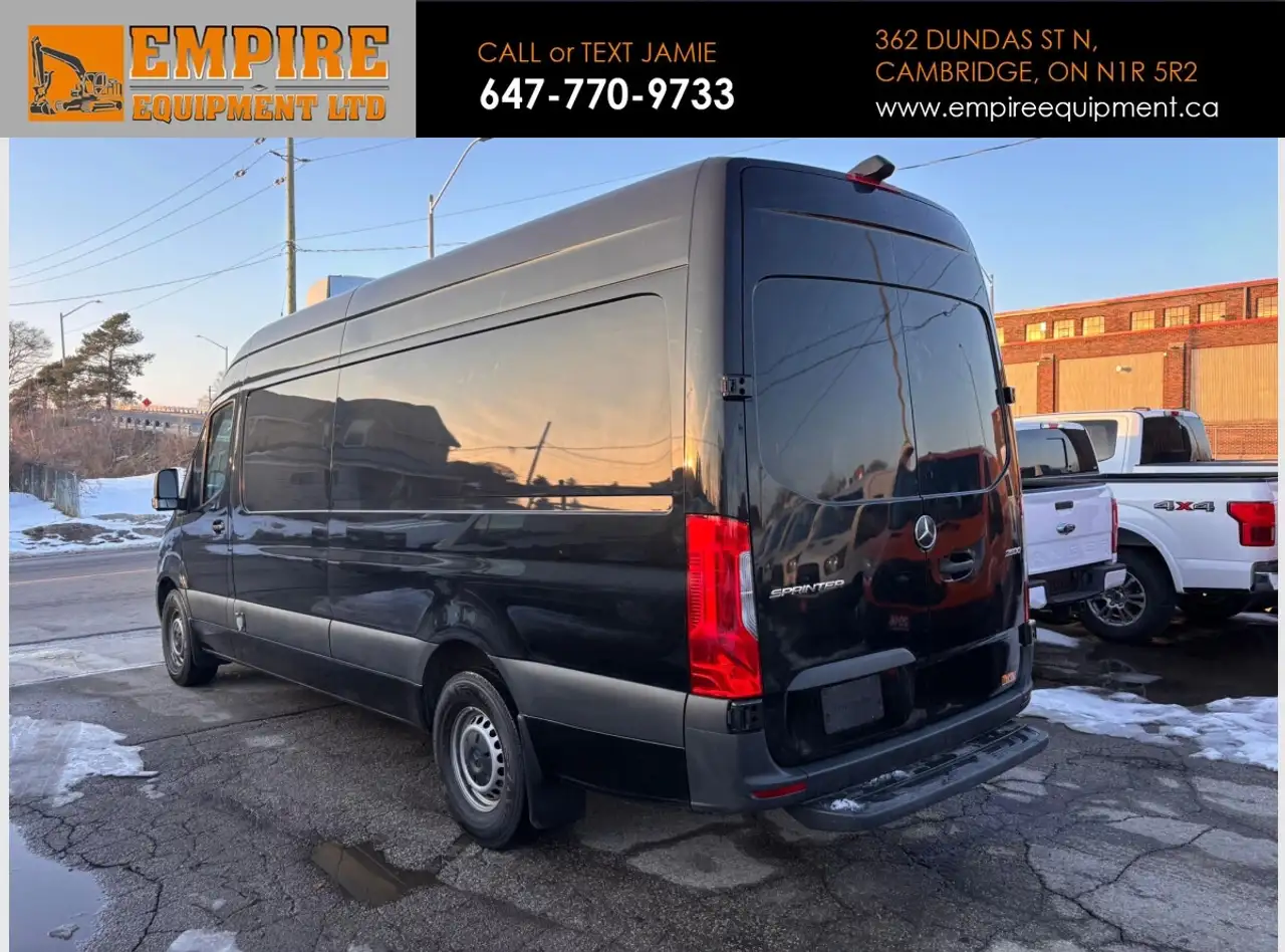 Mercedes-Benz Sprinter снимка Mercedes-Benz Sprinter