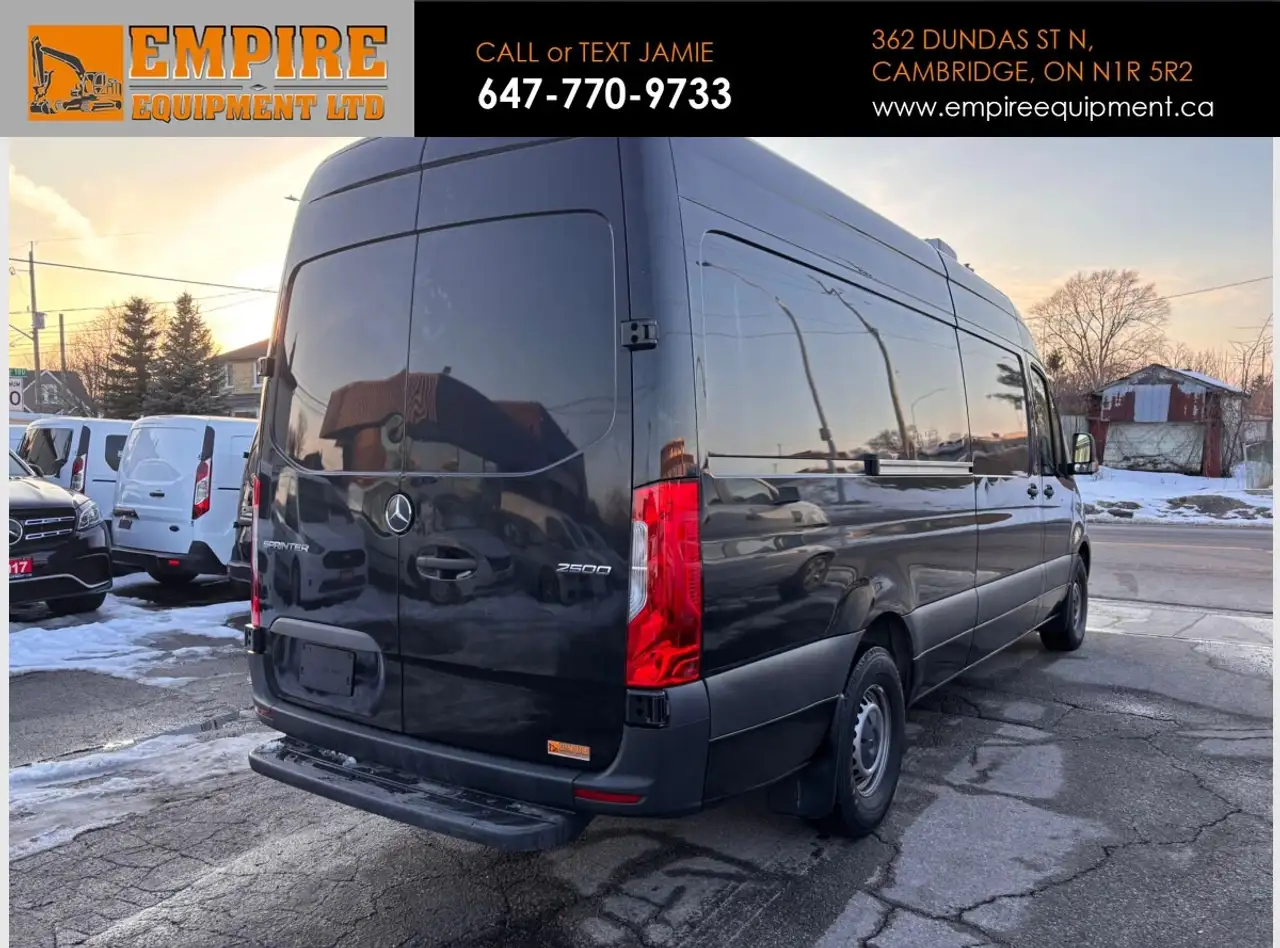 Mercedes-Benz Sprinter снимка Mercedes-Benz Sprinter