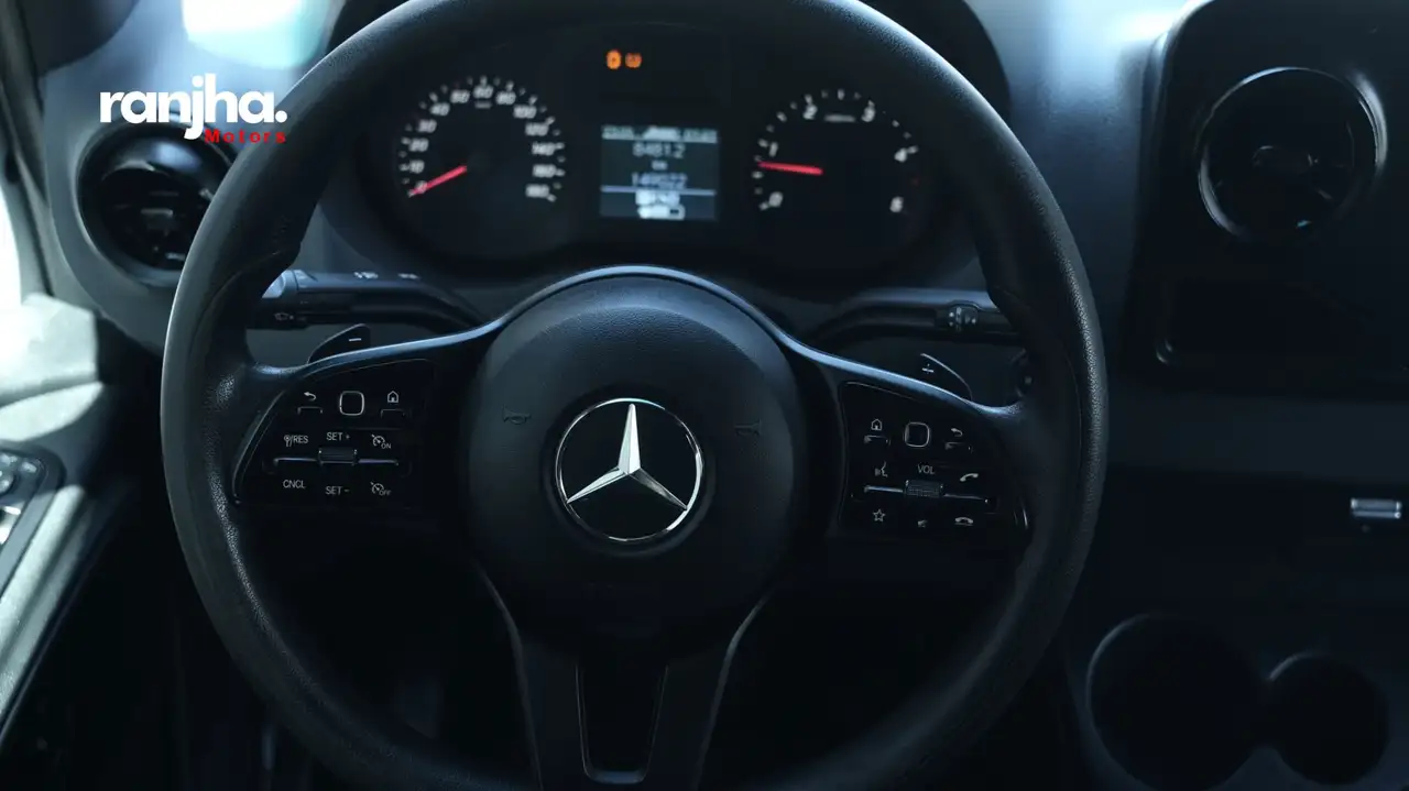 Mercedes-Benz Sprinter снимка Mercedes-Benz Sprinter