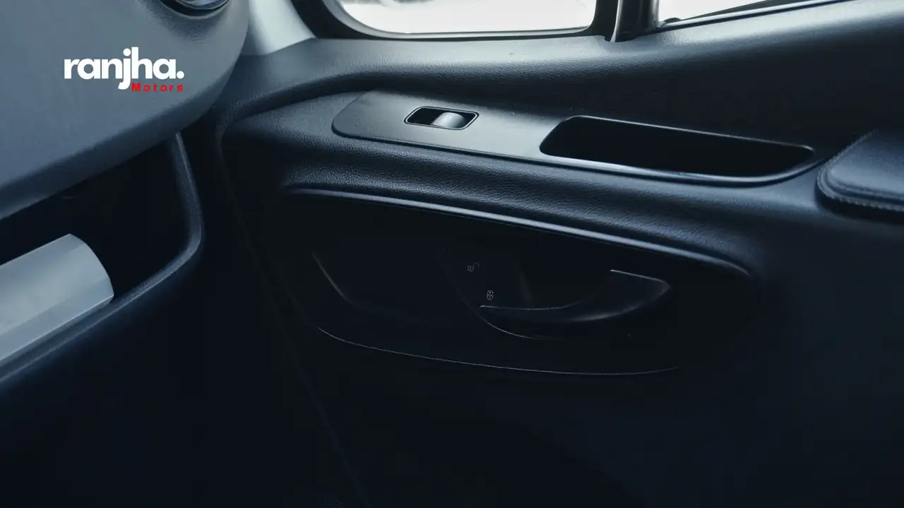 Mercedes-Benz Sprinter снимка Mercedes-Benz Sprinter