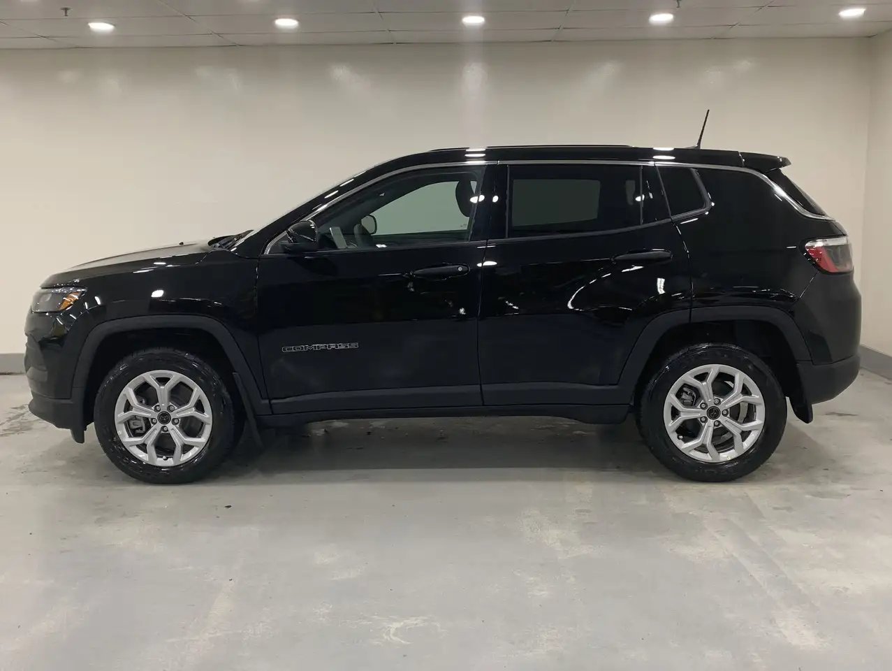 Jeep Compass photo Jeep Compass
