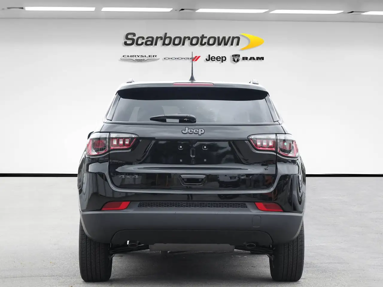 Jeep Compass photo Jeep Compass