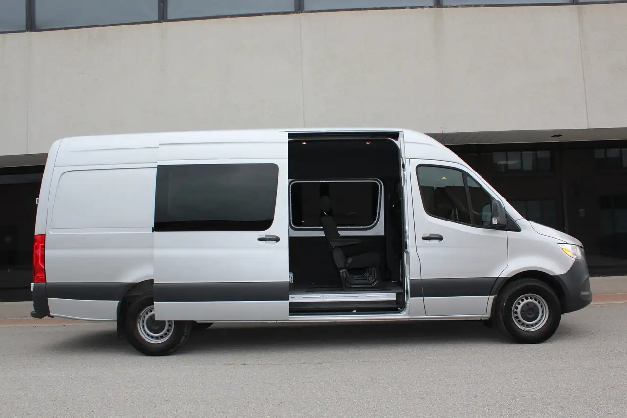 Mercedes-Benz Sprinter снимка Mercedes-Benz Sprinter