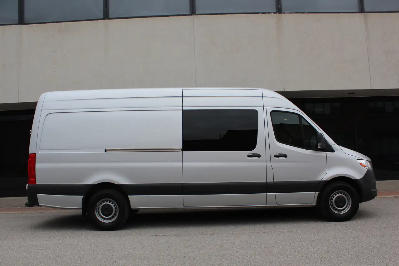 Mercedes-Benz Sprinter снимка Mercedes-Benz Sprinter
