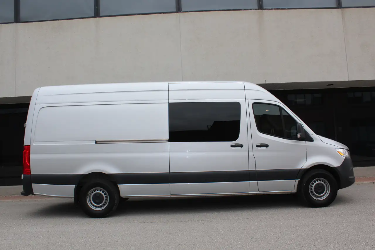 Mercedes-Benz Sprinter снимка Mercedes-Benz Sprinter