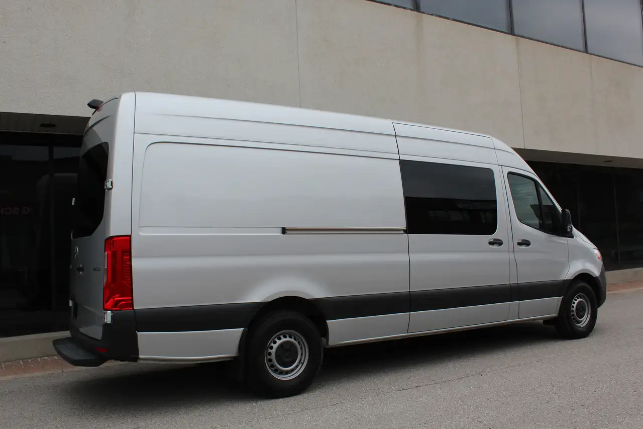 Mercedes-Benz Sprinter снимка Mercedes-Benz Sprinter