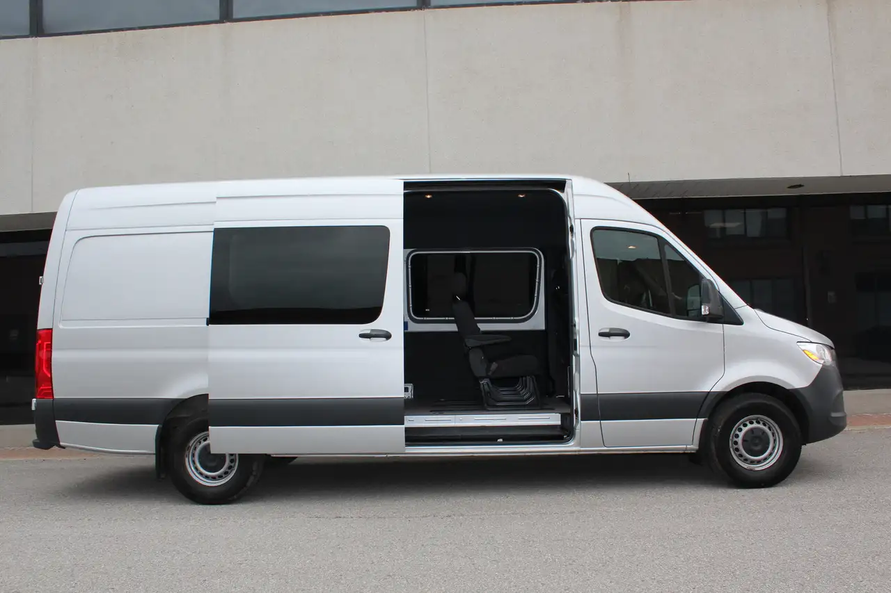 Mercedes-Benz Sprinter снимка Mercedes-Benz Sprinter