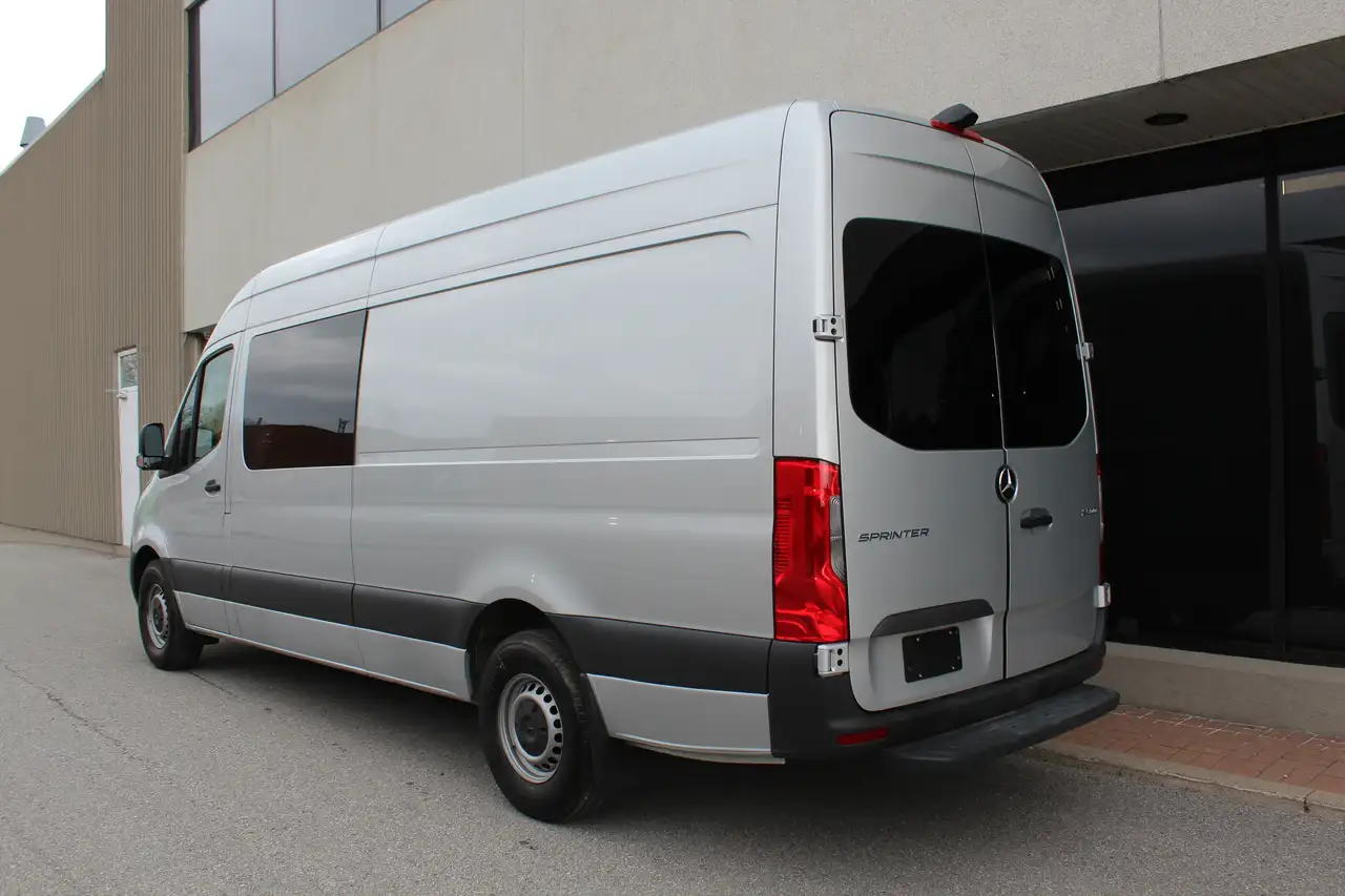 Mercedes-Benz Sprinter снимка Mercedes-Benz Sprinter
