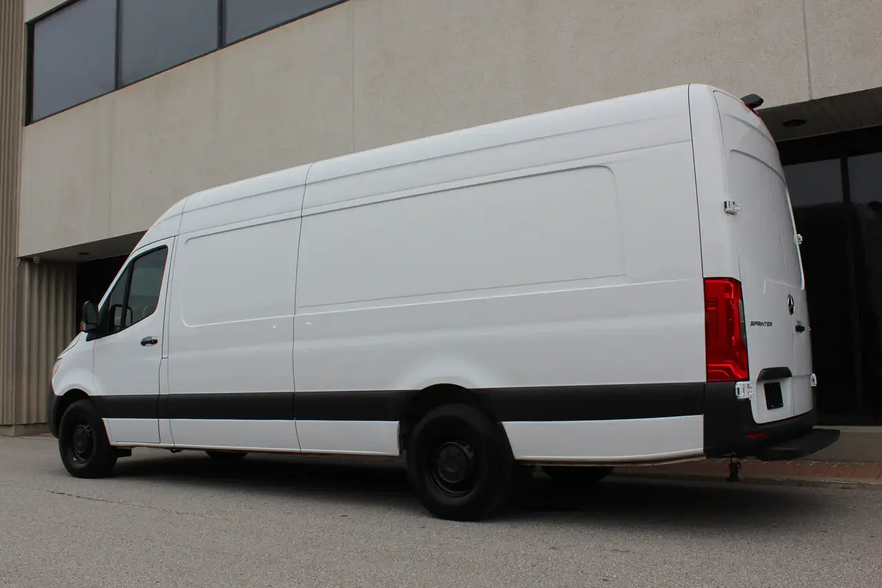 Mercedes-Benz Sprinter снимка Mercedes-Benz Sprinter