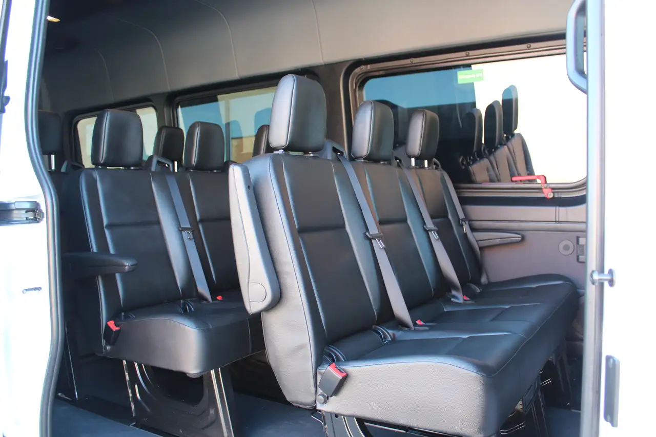 Mercedes-Benz Sprinter photo Mercedes-Benz Sprinter