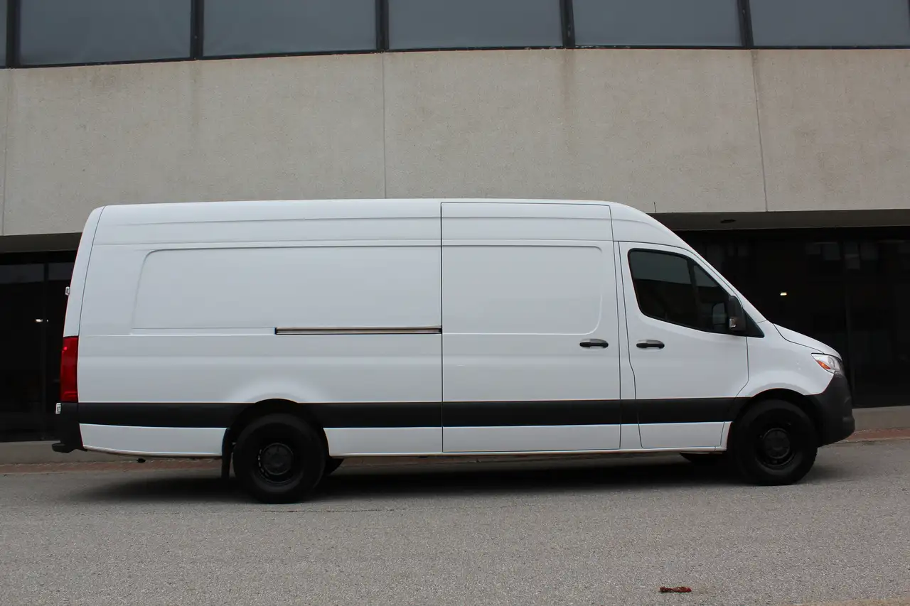 Mercedes-Benz Sprinter снимка Mercedes-Benz Sprinter