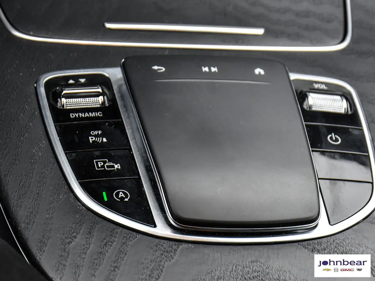 Mercedes-Benz CLS снимка Mercedes-Benz CLS