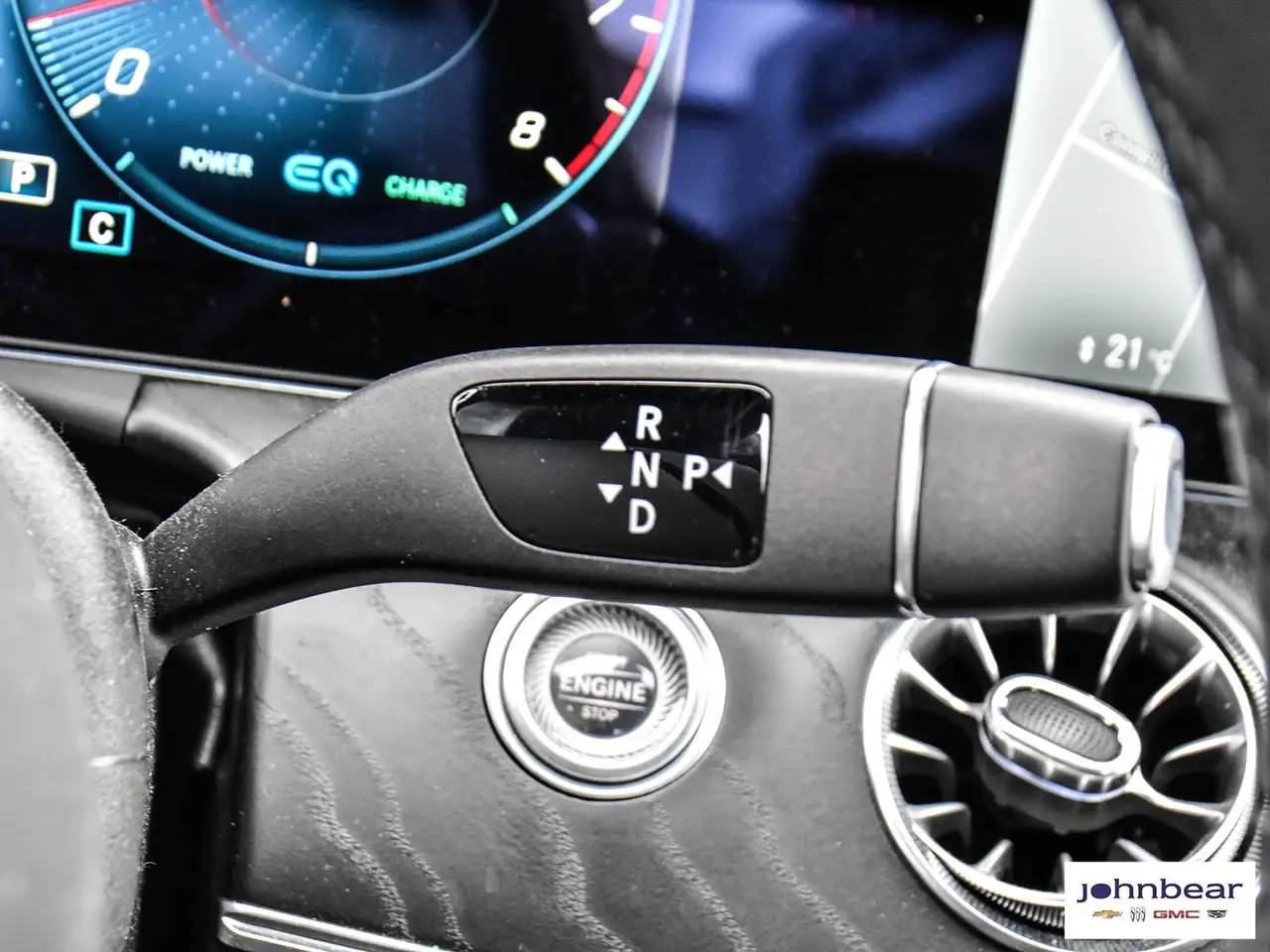 Mercedes-Benz CLS снимка Mercedes-Benz CLS