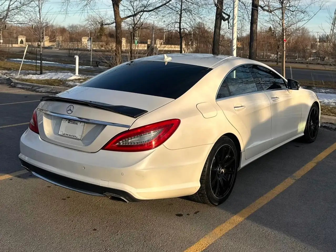 Mercedes-Benz CLS снимка Mercedes-Benz CLS