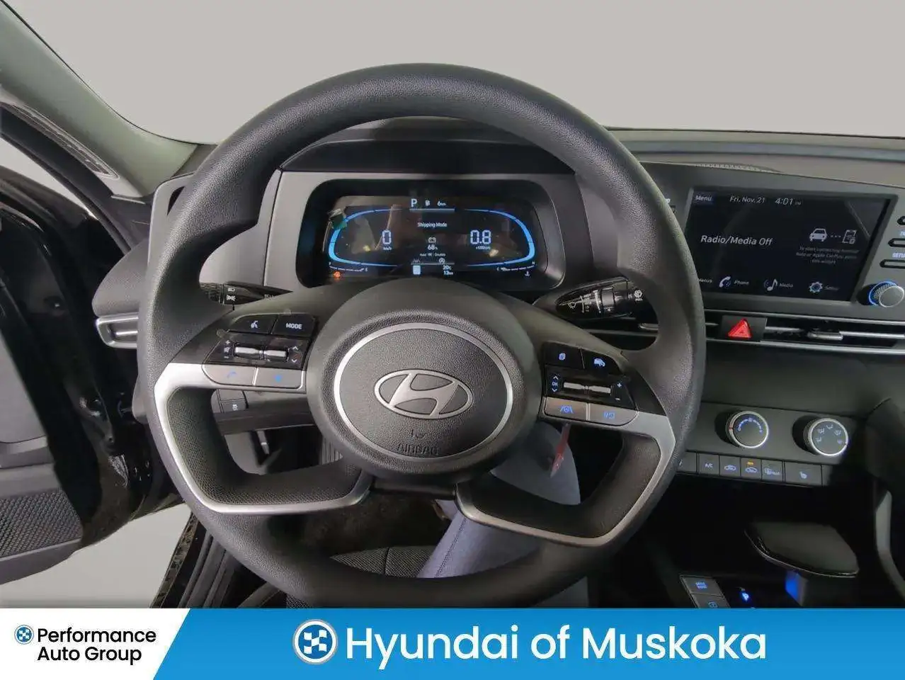 Hyundai ELANTRA photo Hyundai ELANTRA