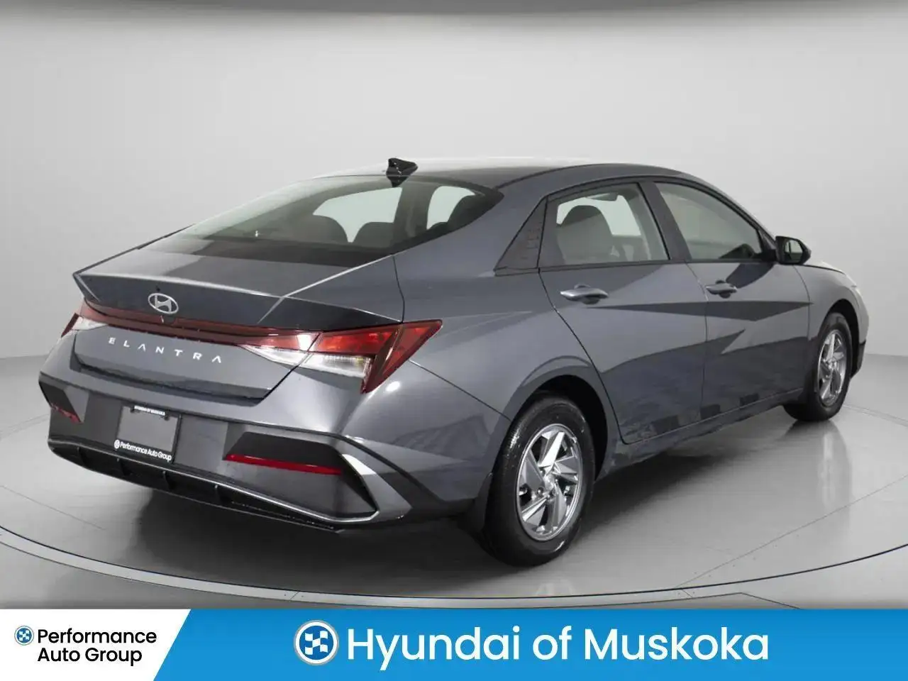 Hyundai ELANTRA fotografie Hyundai ELANTRA