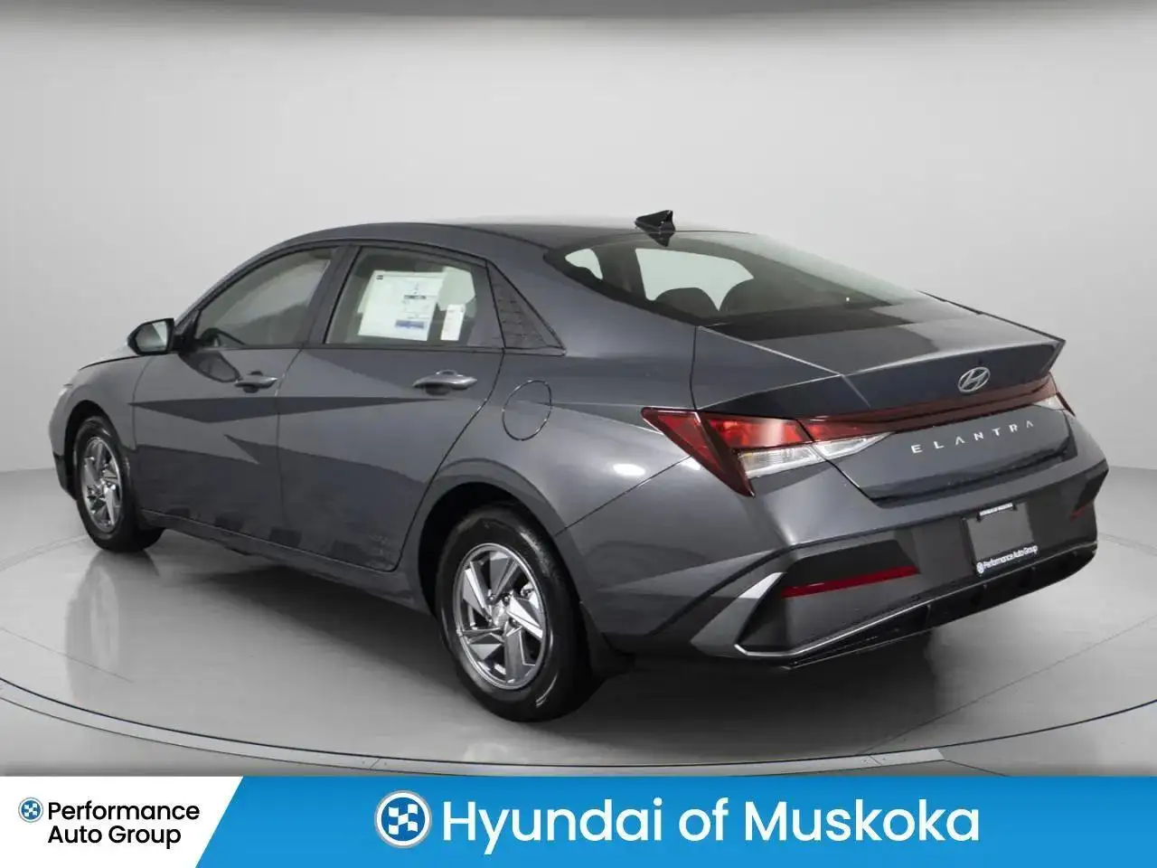 Hyundai ELANTRA fotografie Hyundai ELANTRA