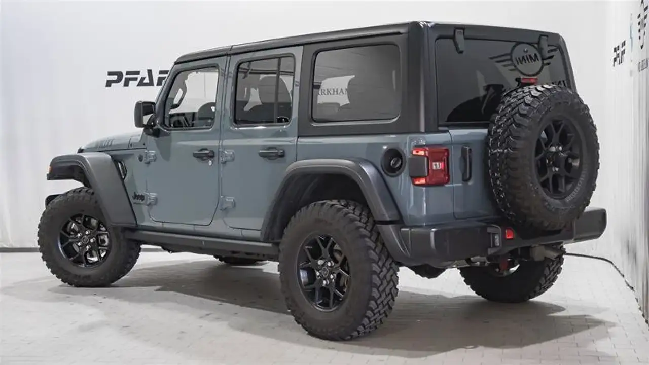 Jeep Wrangler photo Jeep Wrangler