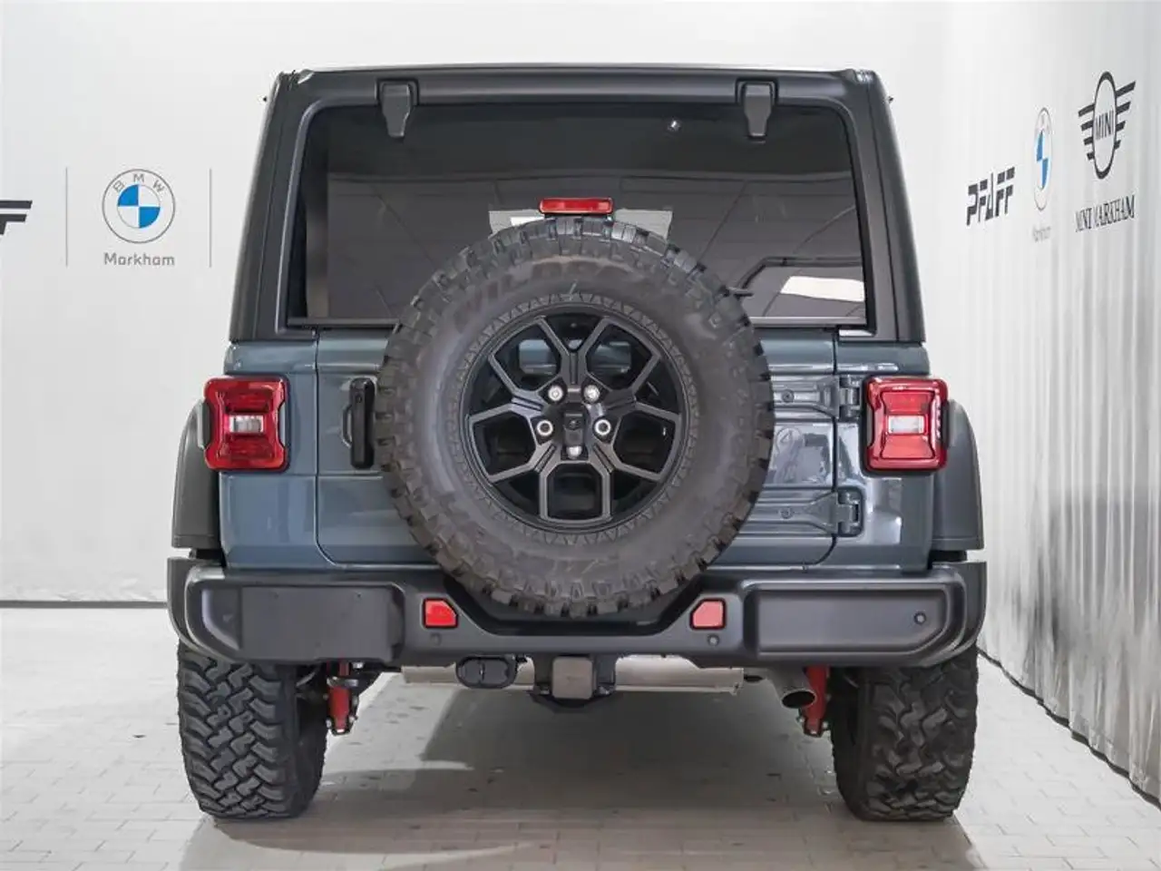 Jeep Wrangler photo Jeep Wrangler