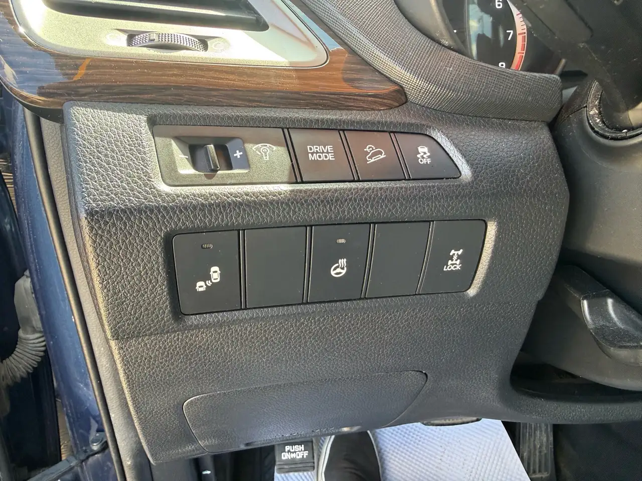 Hyundai SANTA FE снимка Hyundai SANTA FE