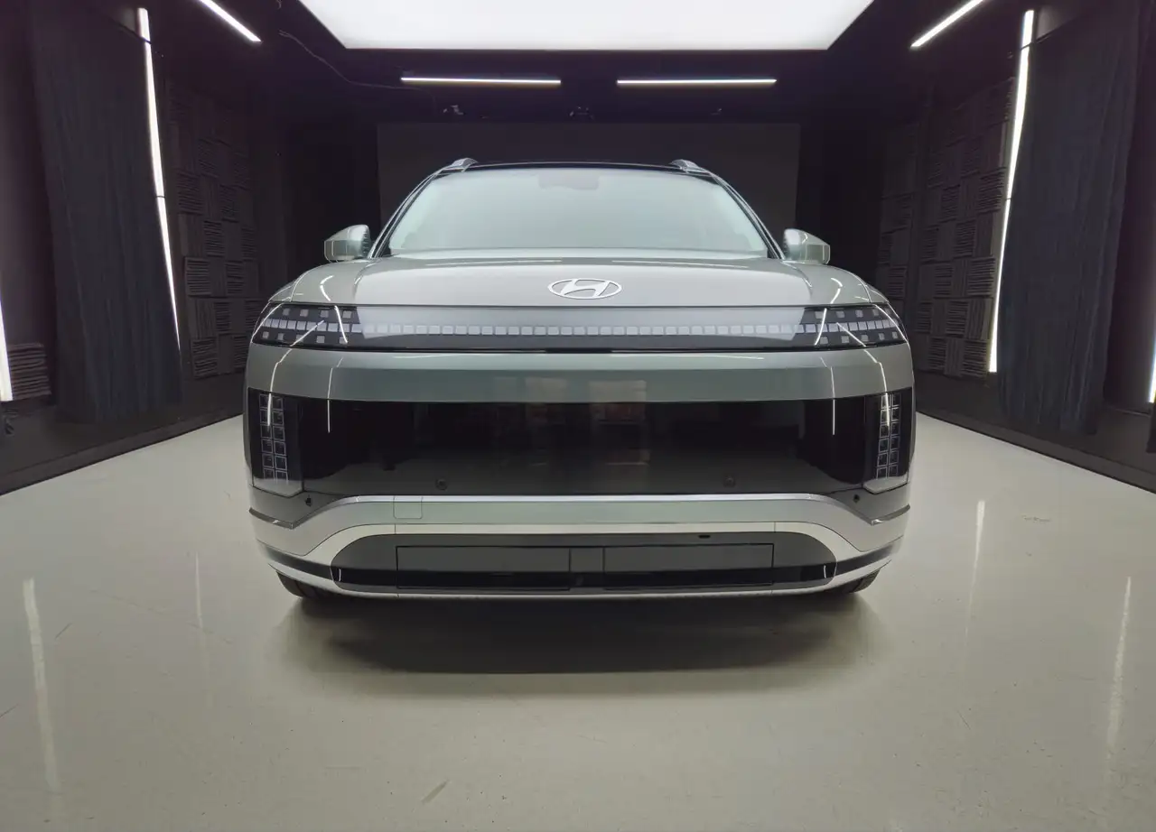 Hyundai IONIQ 9 снимка Hyundai IONIQ 9