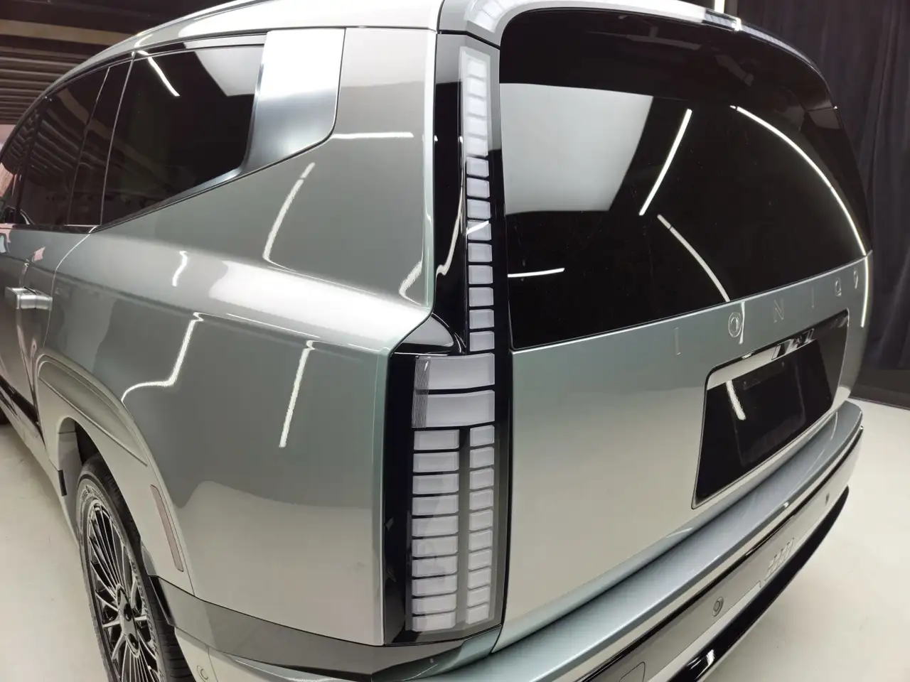 Hyundai IONIQ 9 снимка Hyundai IONIQ 9