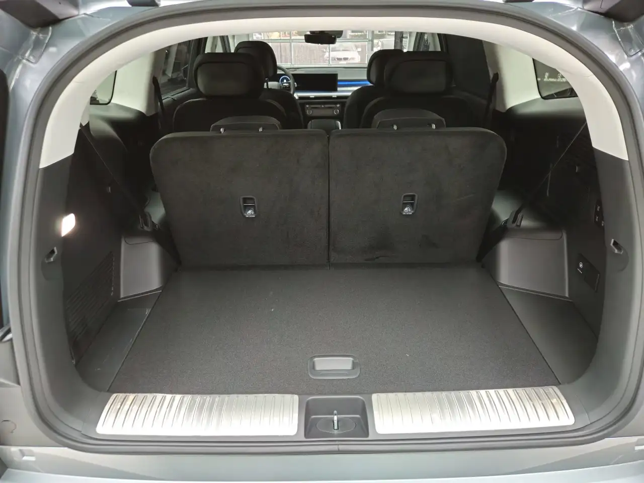 Hyundai IONIQ 9 снимка Hyundai IONIQ 9