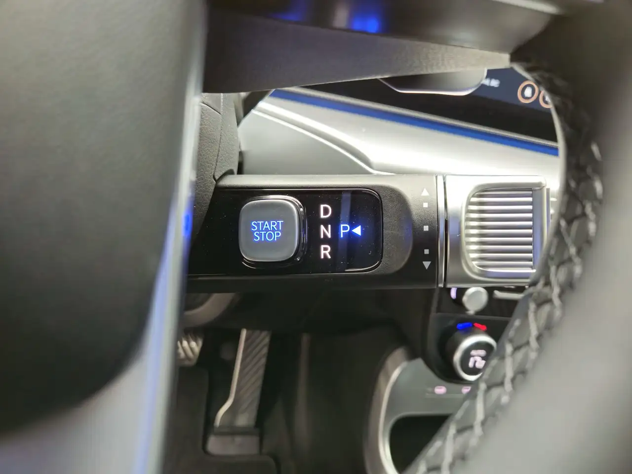 Hyundai IONIQ 9 снимка Hyundai IONIQ 9