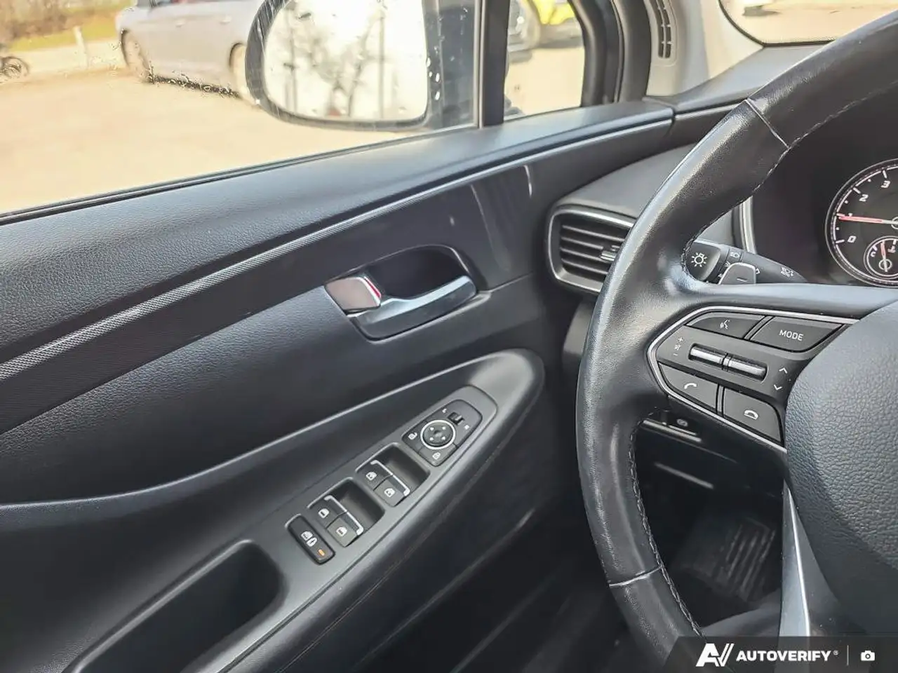 Hyundai SANTA FE снимка Hyundai SANTA FE
