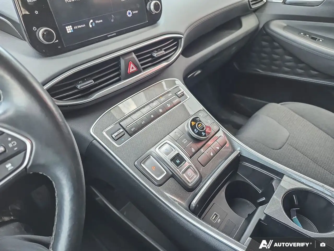 Hyundai SANTA FE снимка Hyundai SANTA FE
