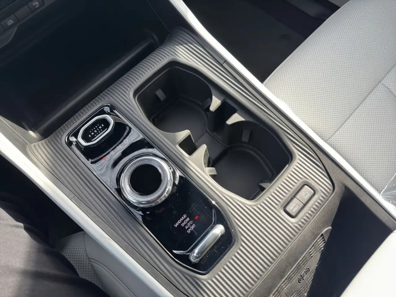 Jeep Cherokee снимка Jeep Cherokee