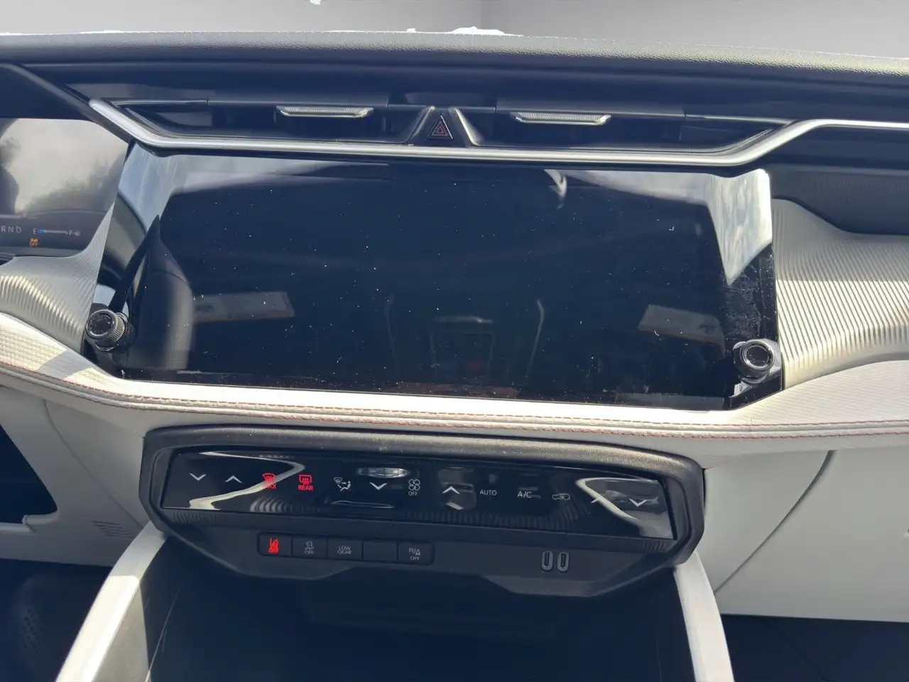 Jeep Cherokee снимка Jeep Cherokee