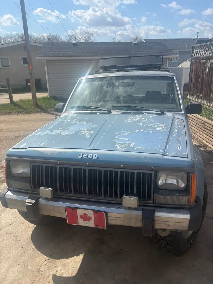 Jeep Cherokee photo Jeep Cherokee