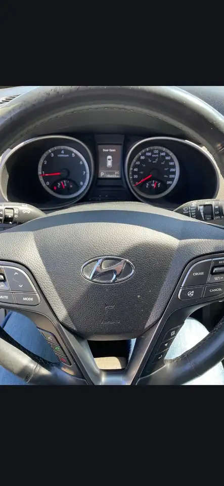 Hyundai SANTA FE снимка Hyundai SANTA FE