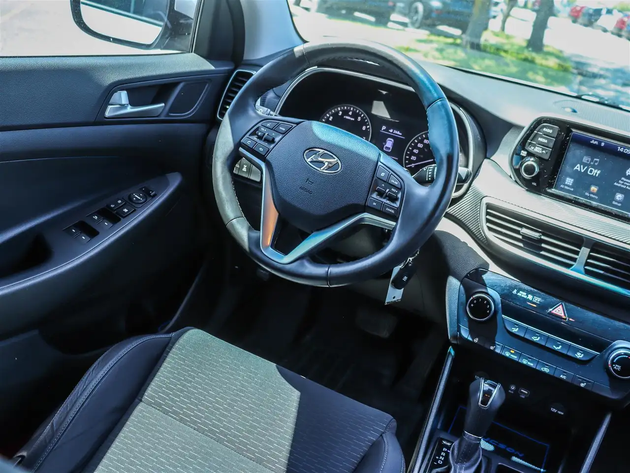 Hyundai TUCSON photo Hyundai TUCSON