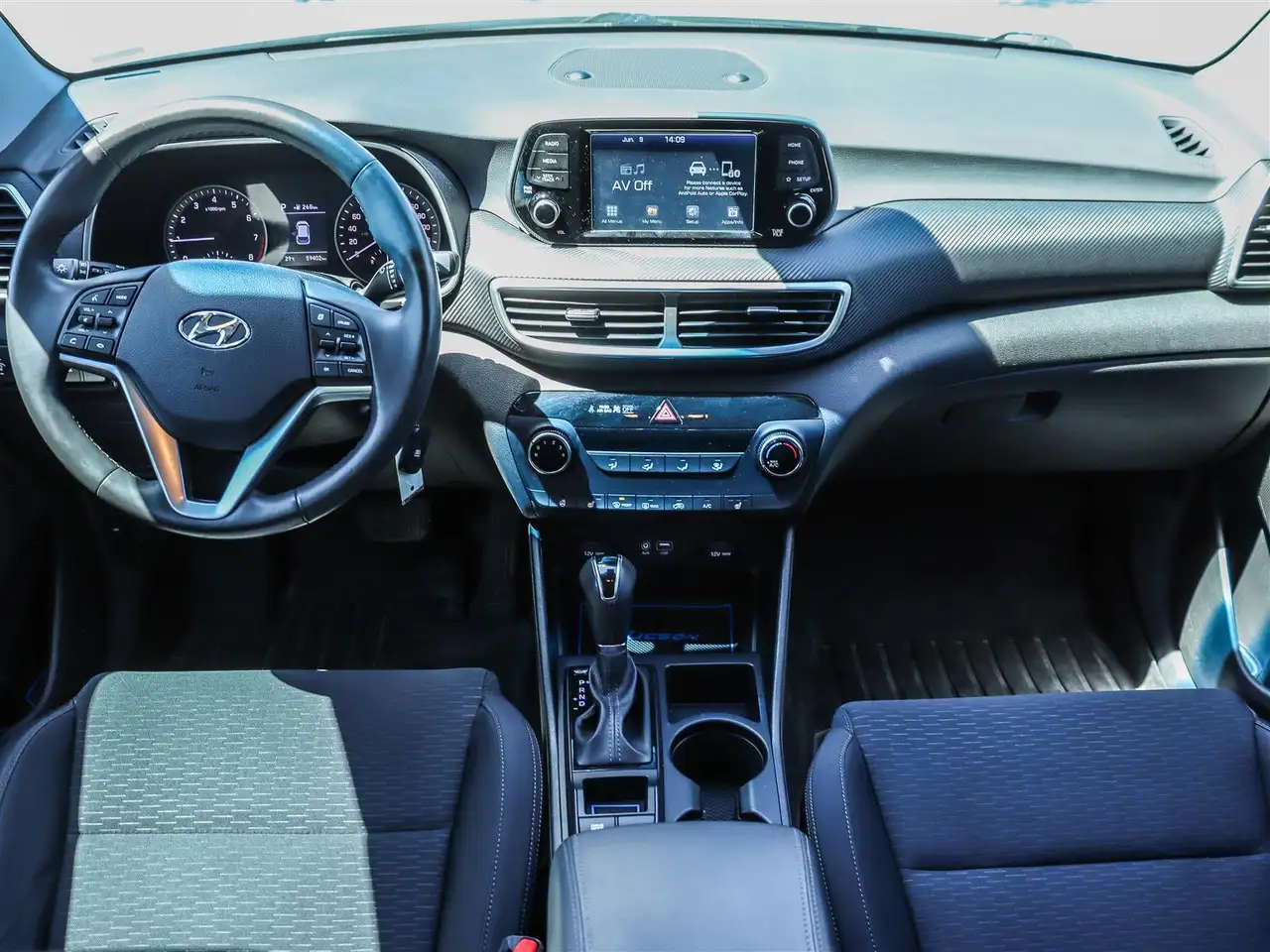 Hyundai TUCSON photo Hyundai TUCSON