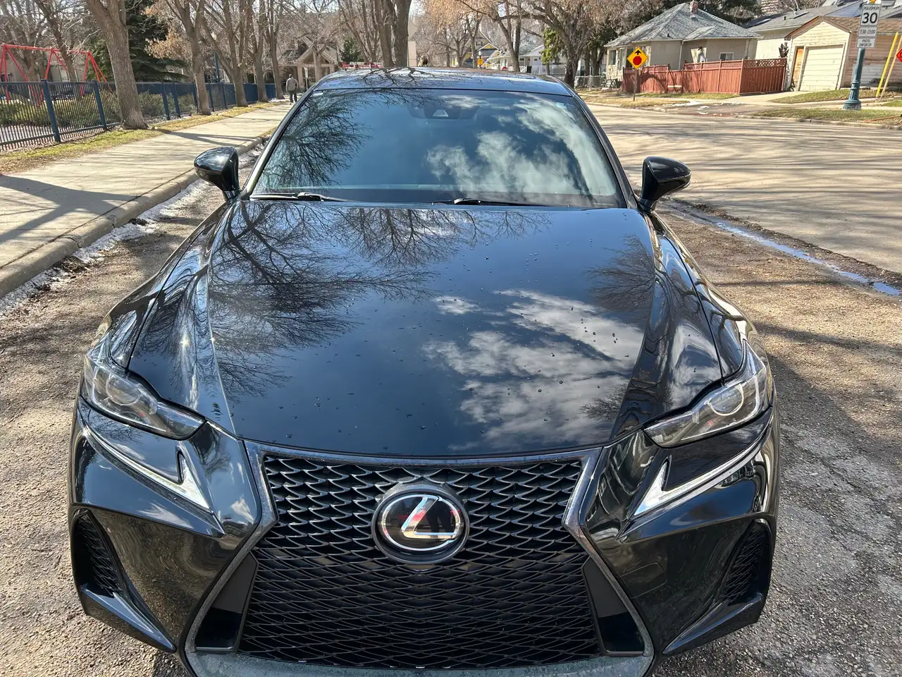 2017 Lexus IS