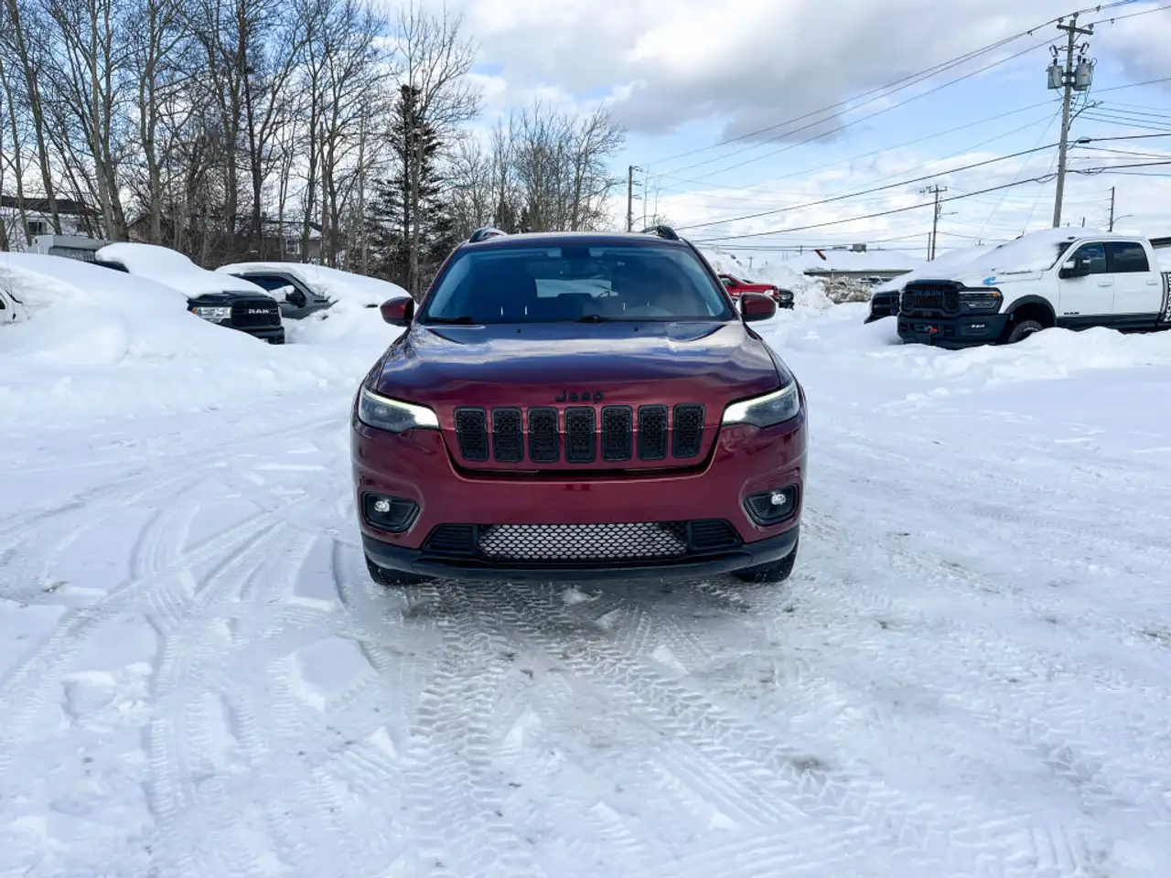 Jeep Cherokee снимка Jeep Cherokee