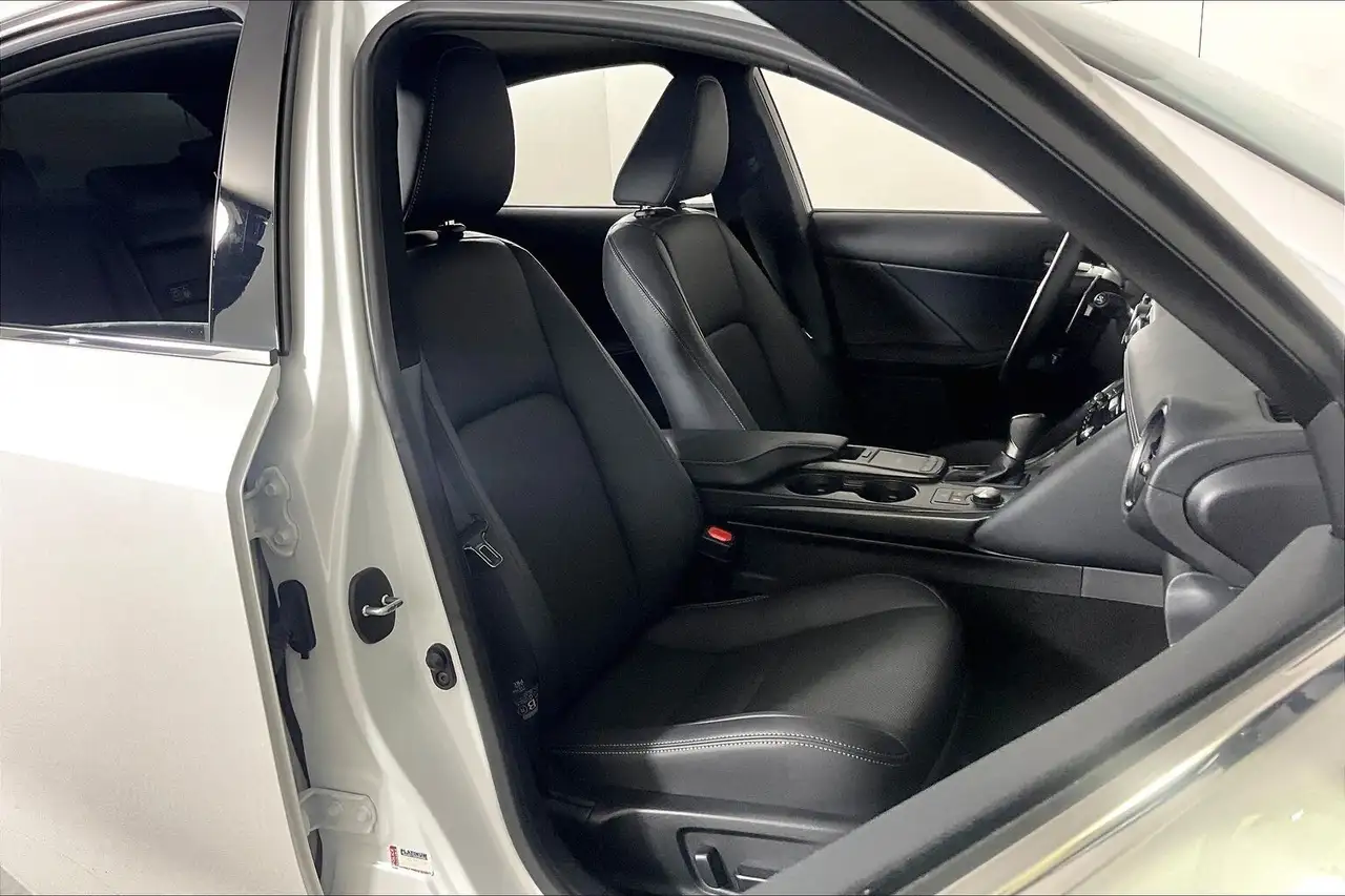 Lexus IS fotografie Lexus IS