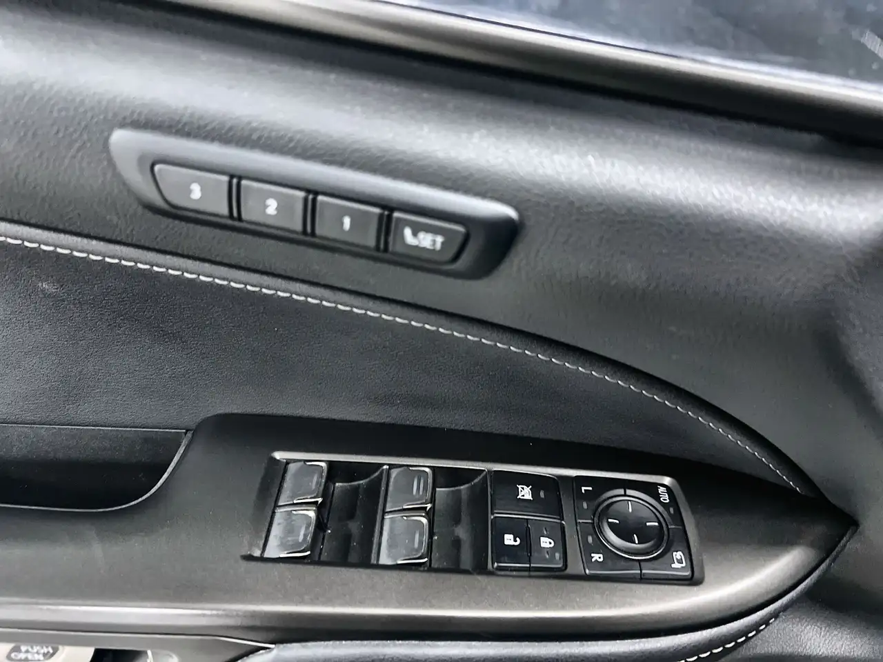 Lexus NX снимка Lexus NX
