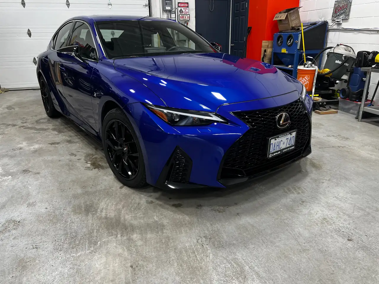 2023 Lexus IS